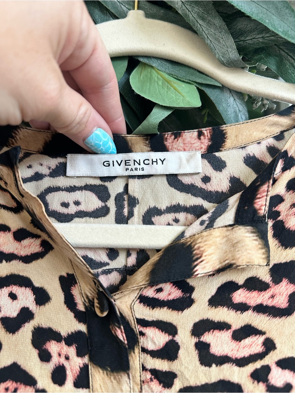 Givenchy Paris 100% Silk Leopard Print Oversized Kimono Blouse Size 40 US 8 - Picture 2 of 10